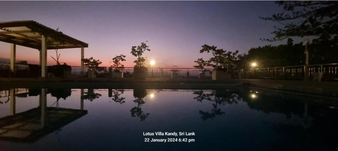 Lotus Villa Kandy เปราเดนิยา ภายนอก รูปภาพ